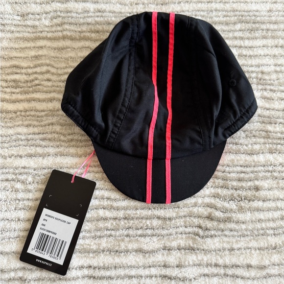NWT Rapha Cycling Cap women’s Souplesse Cycling Cap black with neon pink stripe - Picture 2 of 8